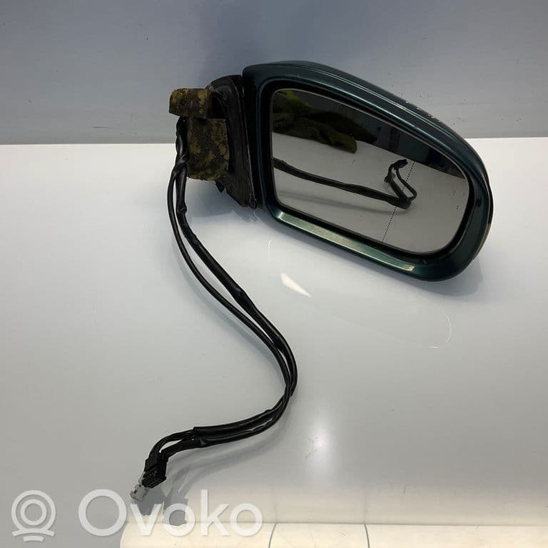 Front door electric wing mirror