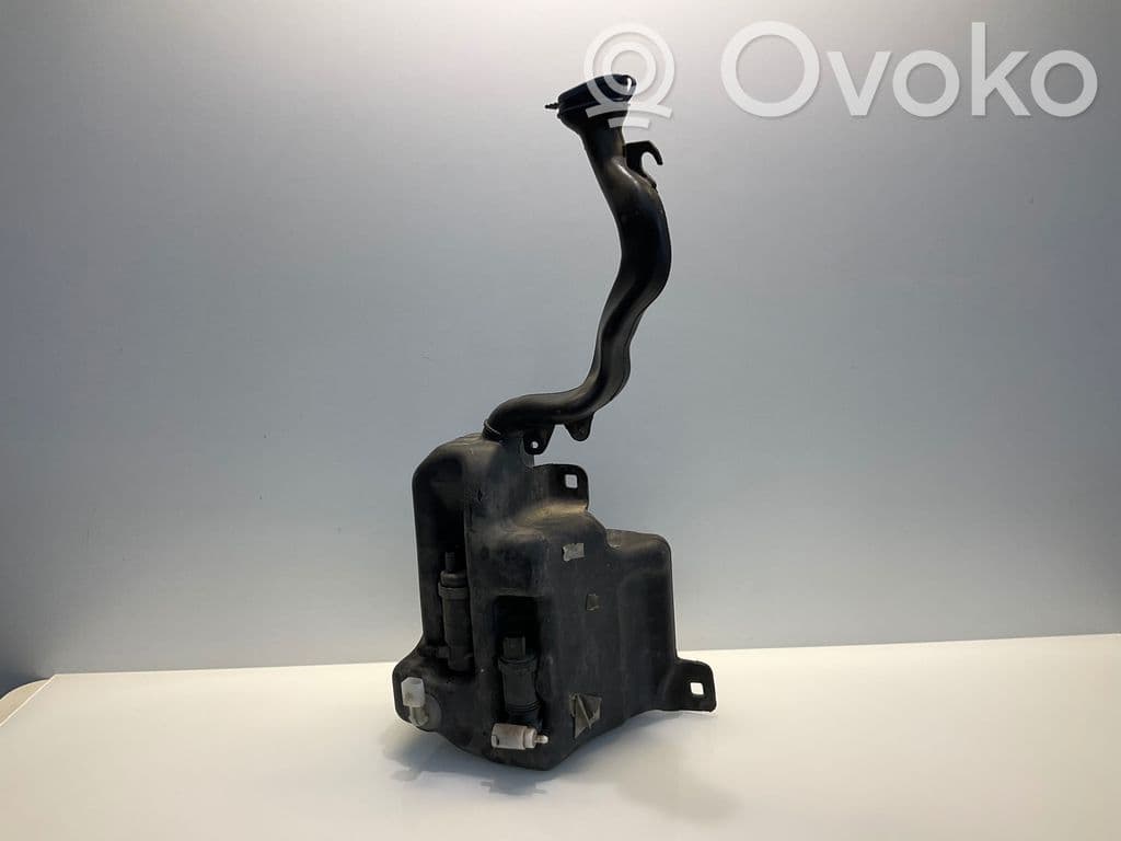 Windshield washer fluid reservoir/tank